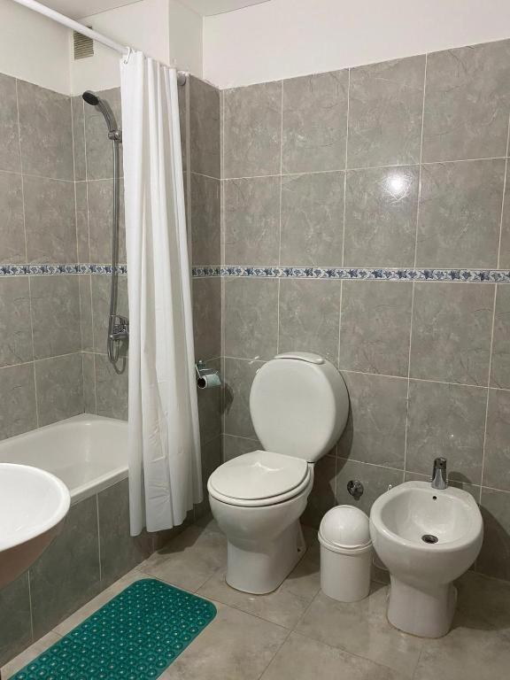 Departamento Amplio En Pleno Centro