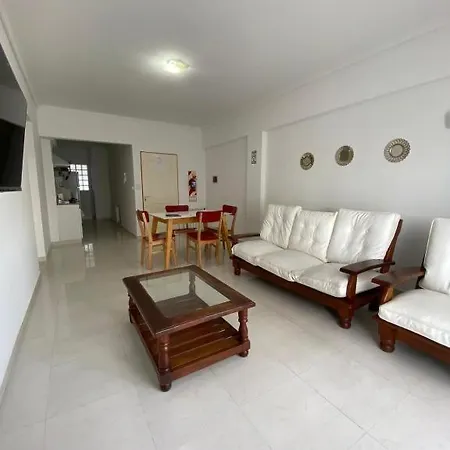 Departamento Amplio En Pleno Centro Apartment Puerto Madryn Exterior photo