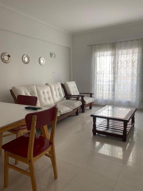 Apartment Departamento Amplio En Pleno Centro Puerto Madryn